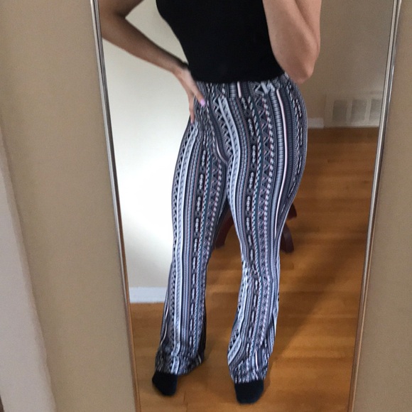 Elephant leg pants pastel colors and black - Picture 4 of 4